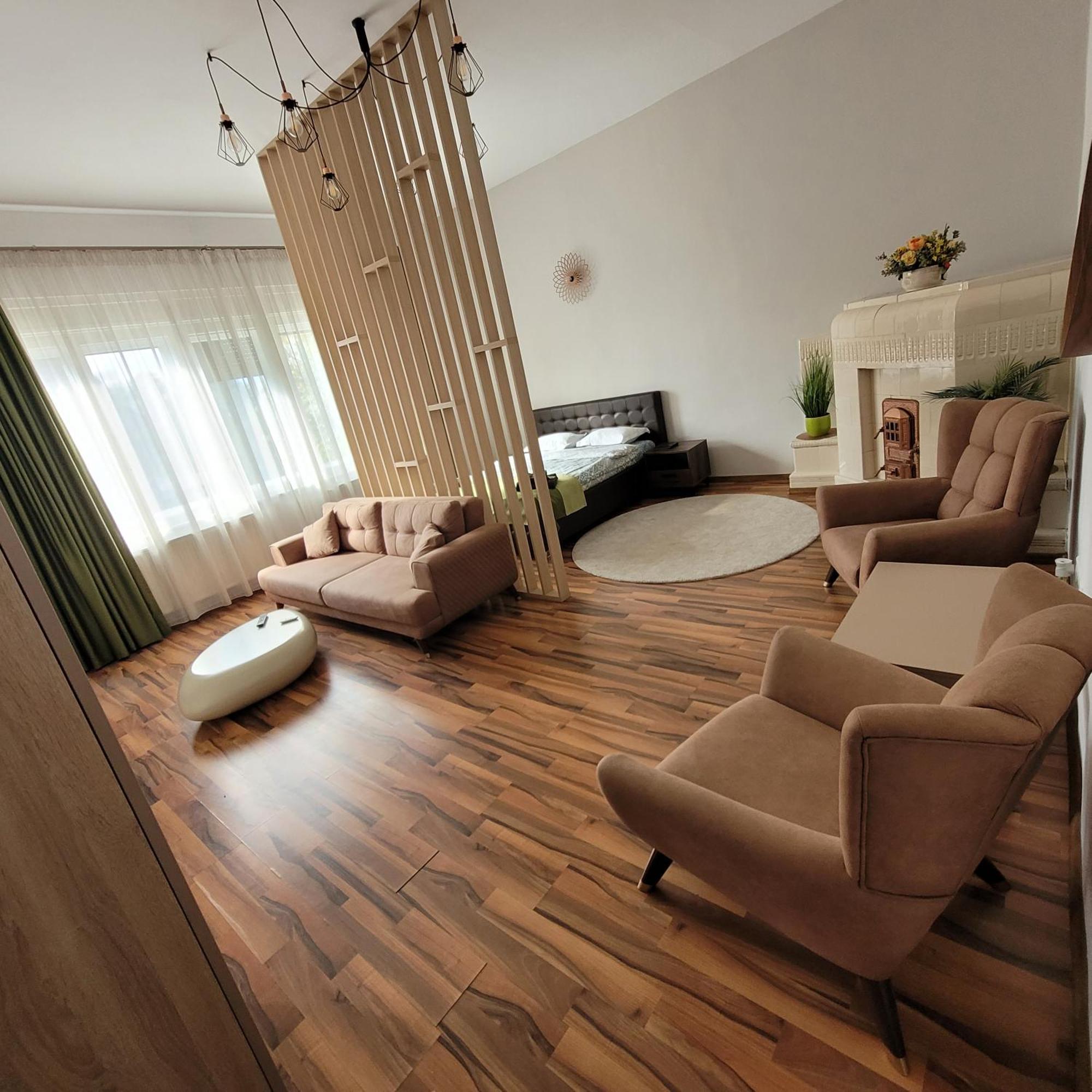 B8 - Spacious, Charming Apartment In Central Hermannstadt Exterior foto